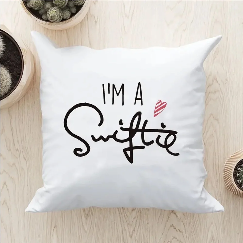 I’M A SWIFTIE PILLOW COVER, NWT